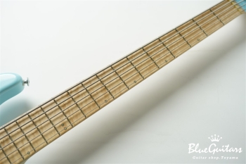 Vibe Standard-5 #214 - Poppin blue