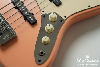 Vibe Standard-5 #215 - Poppin pink