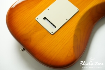 American Performer Stratocaster - Honey Burst