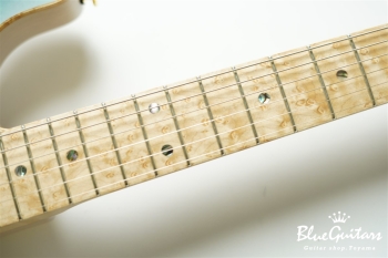 MC-Premium/BEM #18209 - BL/WH-B