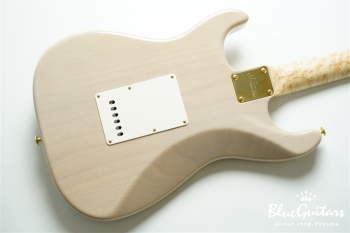 MC-Premium/BEM #18209 - BL/WH-B