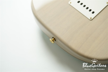 MC-Premium/BEM #18209 - BL/WH-B