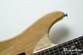 4N -Nuno Bettencourt Signature-