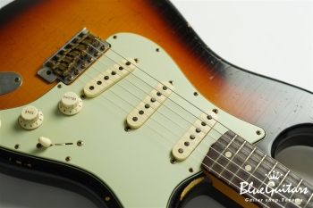 MBS 1961 Stratocaster Relic Masterbuilt by Ron Thorn - Wide Fade 3-Color Sunburst