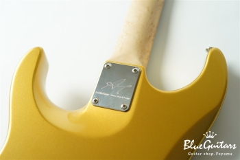 ARENA - Gold Metallic