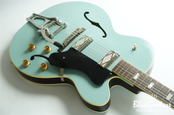 Lester w/ Bigsby - Black Bellied Blue