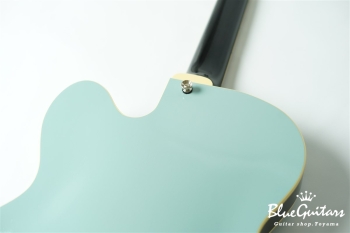 Lester w/ Bigsby - Black Bellied Blue