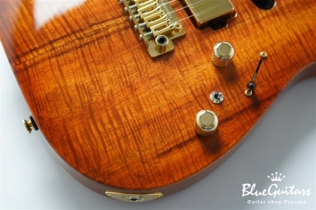 Drop Top - Figured Koa Top, Honey Shaded Edge with Binding ’21