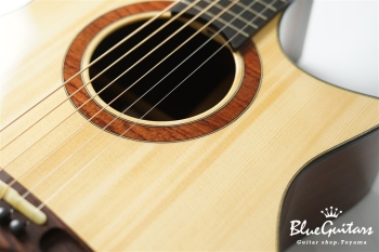 OMC "Tyla" Old Growth German Spruce/Madagascar Rosewood