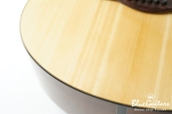OMC "Tyla" Old Growth German Spruce/Madagascar Rosewood
