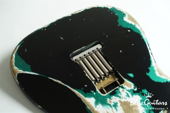 XSC-4 - Black over Sherwood Green Heavy Aged / Alder / RM-R #3561