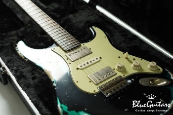XSC-4 - Black over Sherwood Green Heavy Aged / Alder / RM-R #3561