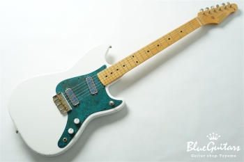 IRIS #206 Light Aged - Olympic White with Blue