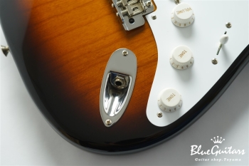 70th Anniversary American Vintage II 1954 Stratocaster - 2-Color Sunburst