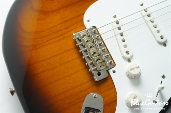 70th Anniversary American Vintage II 1954 Stratocaster - 2-Color Sunburst