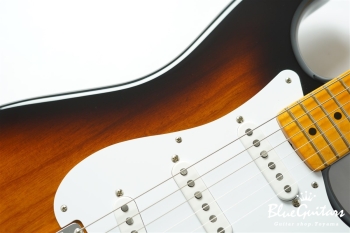70th Anniversary American Vintage II 1954 Stratocaster - 2-Color Sunburst