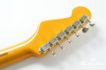 70th Anniversary American Vintage II 1954 Stratocaster - 2-Color Sunburst