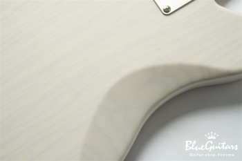 Supreme Collection Trailbreaker Mark- I Ash Body - White Blonde #24081