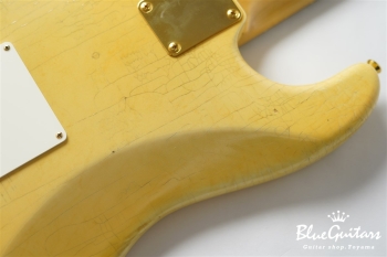 g7-ST/R Lightly Aged - Vintage White