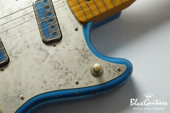 IRIS #067 Multilayer Heavy Aged - lake Placid Blue over 3Tone Sunburst