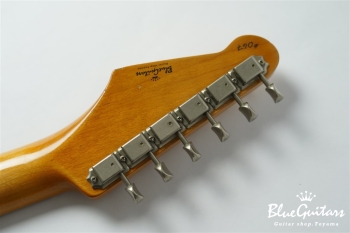 IRIS #067 Multilayer Heavy Aged - lake Placid Blue over 3Tone Sunburst