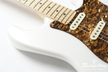 Model S. Glassy #118 - Pearl White / Pickguard Shaped by stone-D eyewear (2000s Cellulose Acetate/Made in SABAE,FUKUI)