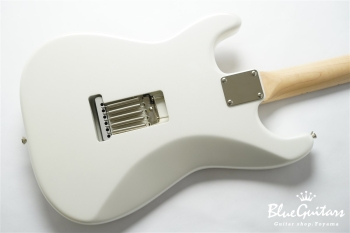 Model S. Glassy #118 - Pearl White / Pickguard Shaped by stone-D eyewear (2000s Cellulose Acetate/Made in SABAE,FUKUI)