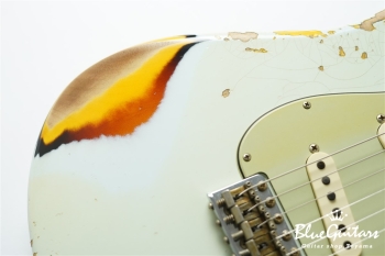 1961 Stratocaster Heavy Relic - Super Faded Aged Sonic Blue over 3-Tone Sunburst