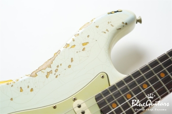 1961 Stratocaster Heavy Relic - Super Faded Aged Sonic Blue over 3-Tone Sunburst