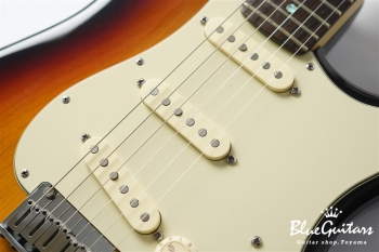 50th Anniversary American Deluxe Stratocaster - 3-Color Sunburst