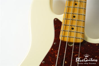 American Professional II Jazz Bass - Olympic White