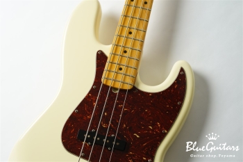 American Professional II Jazz Bass - Olympic White