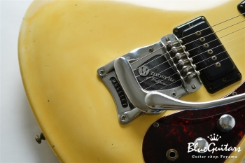 USA The Ventures Model 1970s Reissue - White