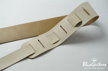 Plain Leather Wide - White & Round Studs / Silver