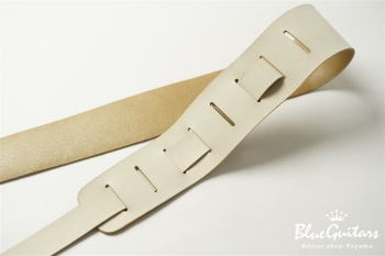 Plain Leather - White & Oval Studs / Silver