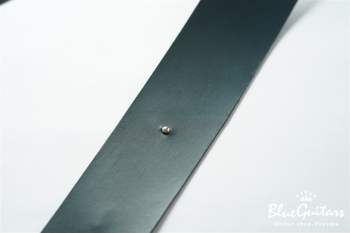Plain Leather Wide - Blue & Round Studs / Silver