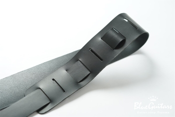 Plain Leather Wide - Black & Oval Studs / Gold