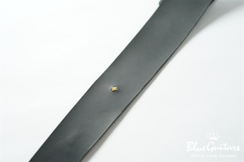 Plain Leather - Black & Rhombus Studs / Gold