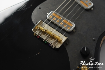 IRIS #215 Medium Aged - Black with Black