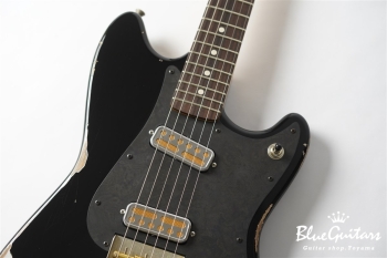 IRIS #215 Medium Aged - Black with Black