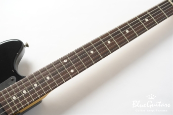 IRIS #215 Medium Aged - Black with Black