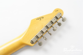 IRIS #215 Medium Aged - Black with Black