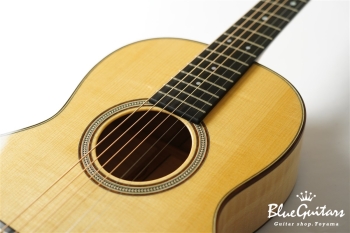 CTM 00-12F Adirondack Spruce / European Flame Maple 3-piece back