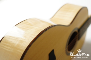 CTM 00-12F Adirondack Spruce / European Flame Maple 3-piece back