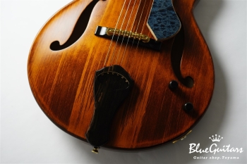 Arcus Style-N - Organic Texture