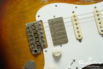 Type S "Medium Heavy Aging" Sunburst #018