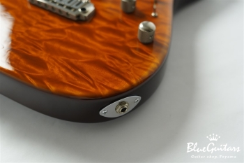 Standard Quilt Maple Top - Trans Honey / Matching Quilt Headstock