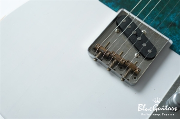 Model T. Patina #207 Light Aged - White Blonde with Blue