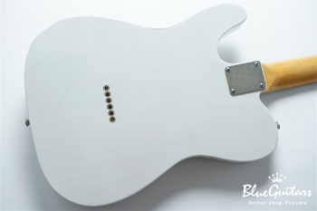 Model T. Patina #207 Light Aged - White Blonde with Blue