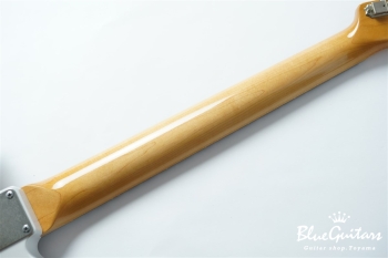 Model T. Patina #207 Light Aged - White Blonde with Blue